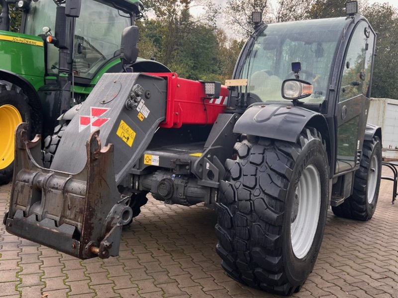 Teleskoplader of the type Massey Ferguson TH 7038, Gebrauchtmaschine in Bramsche