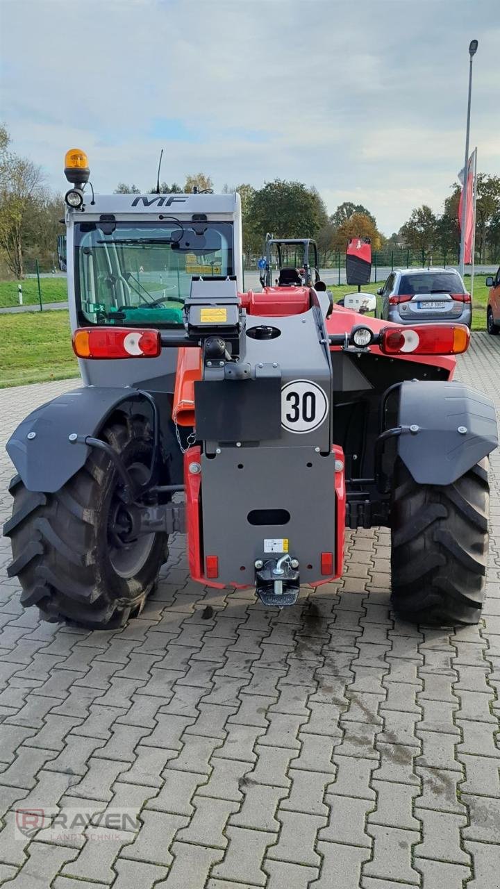 Teleskoplader of the type Massey Ferguson TH.6030, Neumaschine in Sulingen (Picture 11)