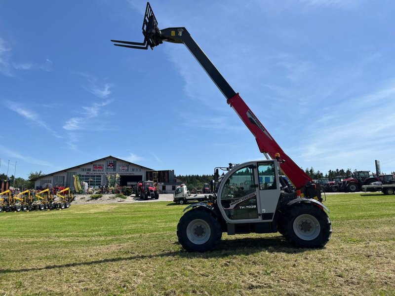 Teleskoplader del tipo Massey Ferguson TH.7038 S5 Efficient, Neumaschine en NATTERNBACH (Imagen 1)