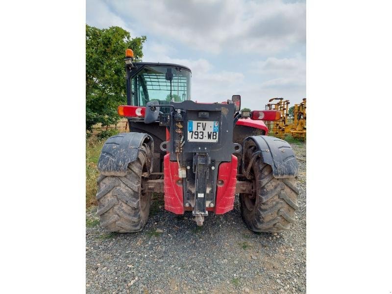 Teleskoplader van het type Massey Ferguson TH7038, Gebrauchtmaschine in ANTIGNY (Foto 3)