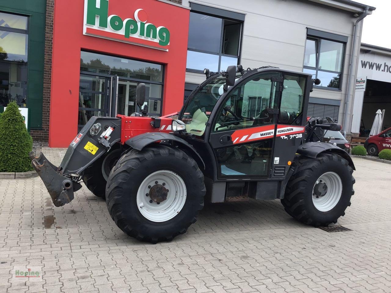 Teleskoplader of the type Massey Ferguson TH.7038, Gebrauchtmaschine in Bakum (Picture 2)