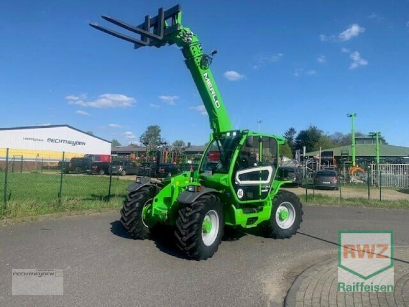 Teleskoplader du type Merlo 34.9 CS-140-CVT Teleskop, Vorführmaschine en Wegberg (Photo 2)