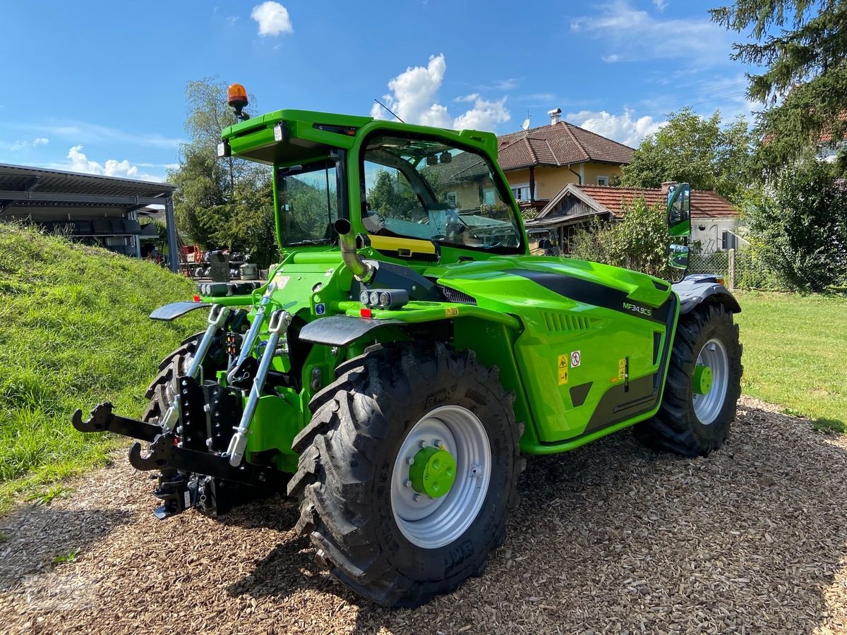 Teleskoplader of the type Merlo Multifarmer 34.9 CS 140 CVT, Neumaschine in Burgkirchen (Picture 4)