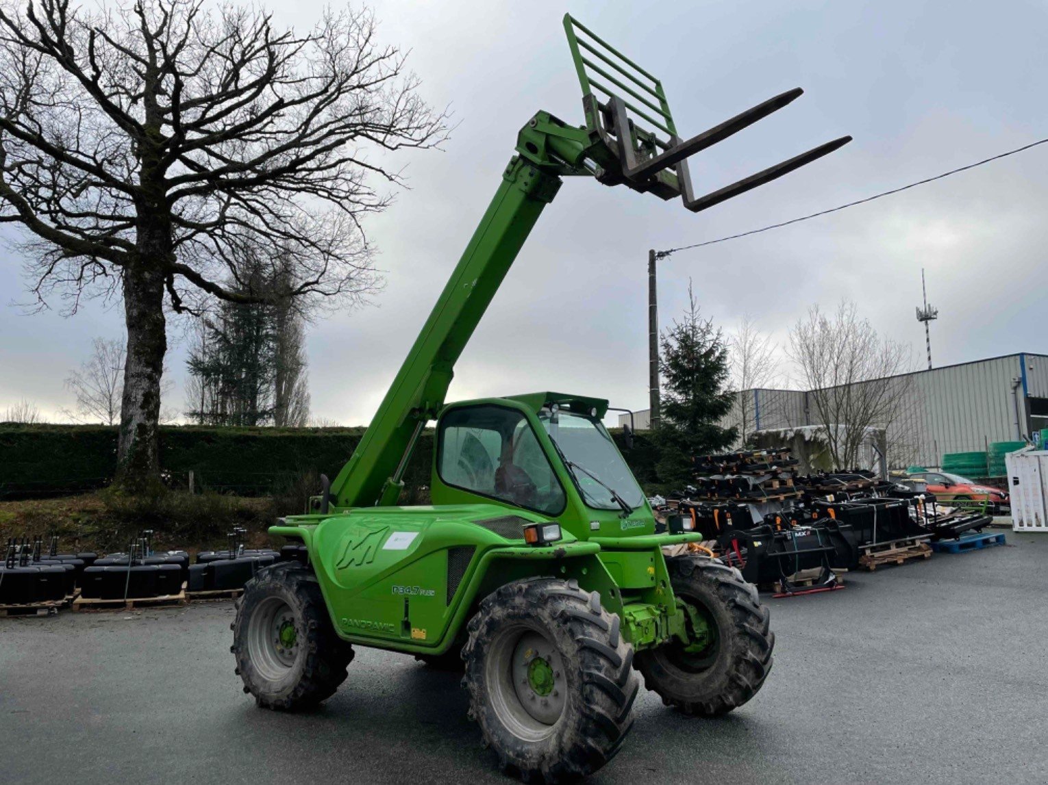 Teleskoplader of the type Merlo P 34.7, Gebrauchtmaschine in LA SOUTERRAINE (Picture 1)