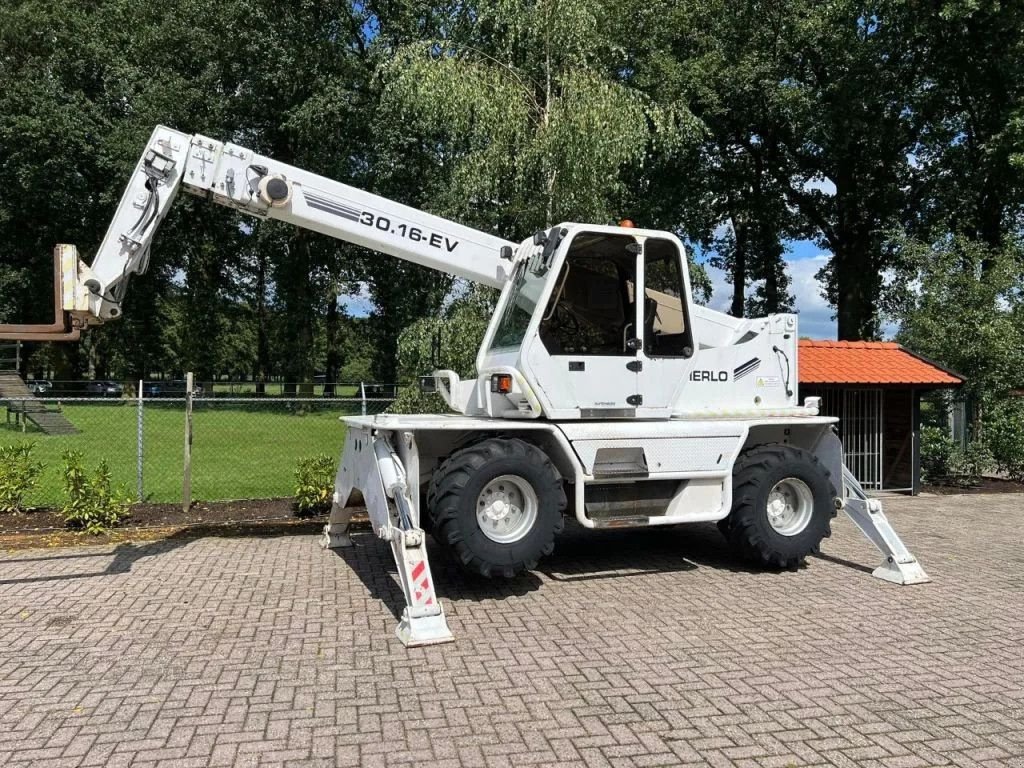 Teleskoplader типа Merlo ROTO 30.16 EV Verreiker Manitou, Gebrauchtmaschine в Harskamp (Фотография 3)