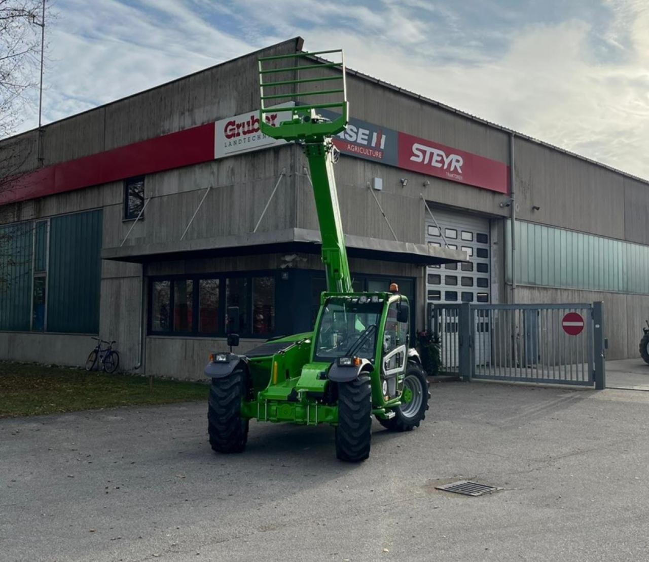 Teleskoplader van het type Merlo TF 33.7 - 115, Neumaschine in Ampfing (Foto 1)