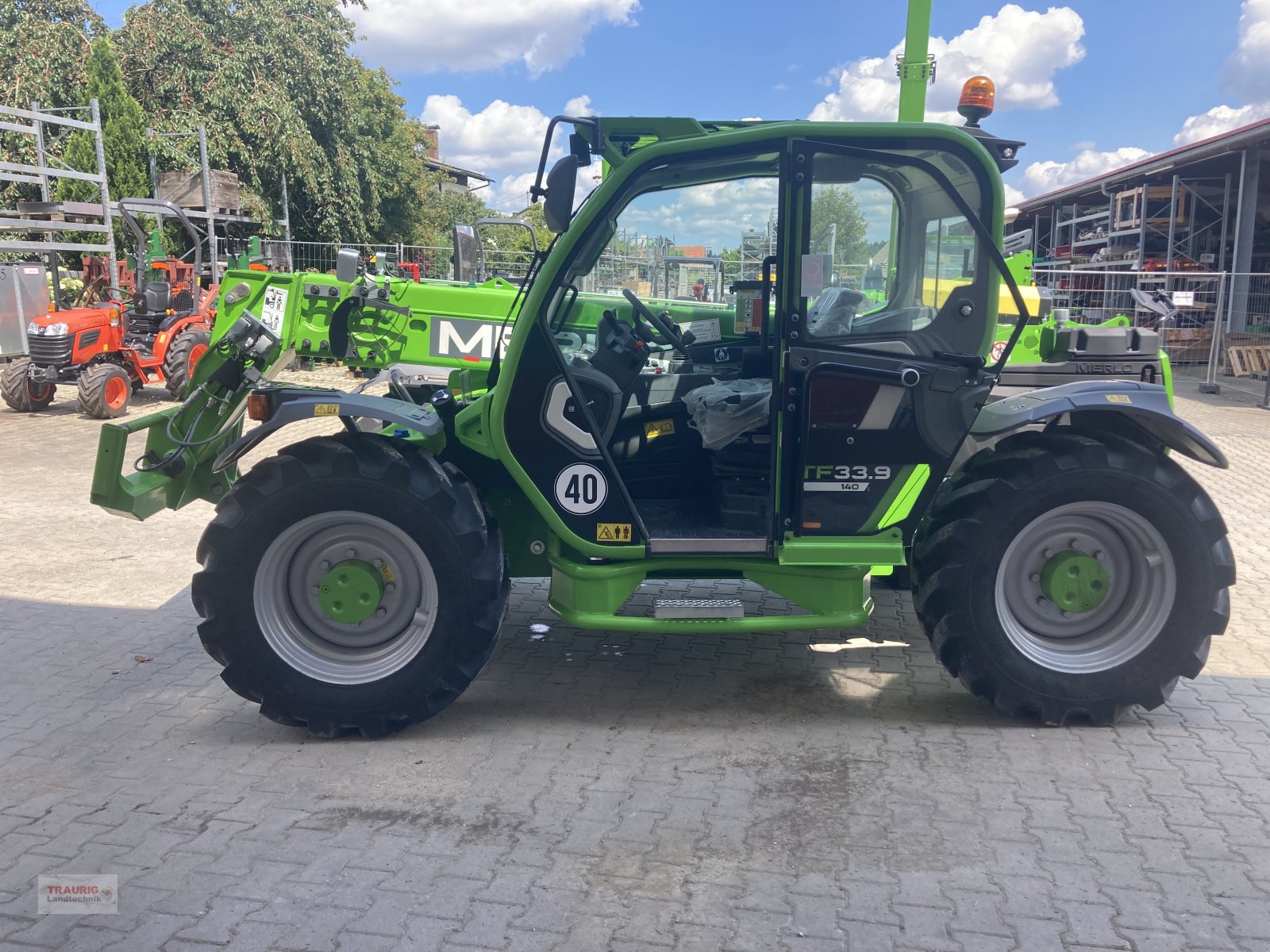 Teleskoplader of the type Merlo TF 33.9-140, Gebrauchtmaschine in Mainburg/Wambach (Picture 9)