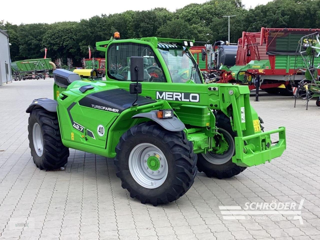 Teleskoplader of the type Merlo TF 42.7 - 116, Neumaschine in Hemmoor (Picture 3)