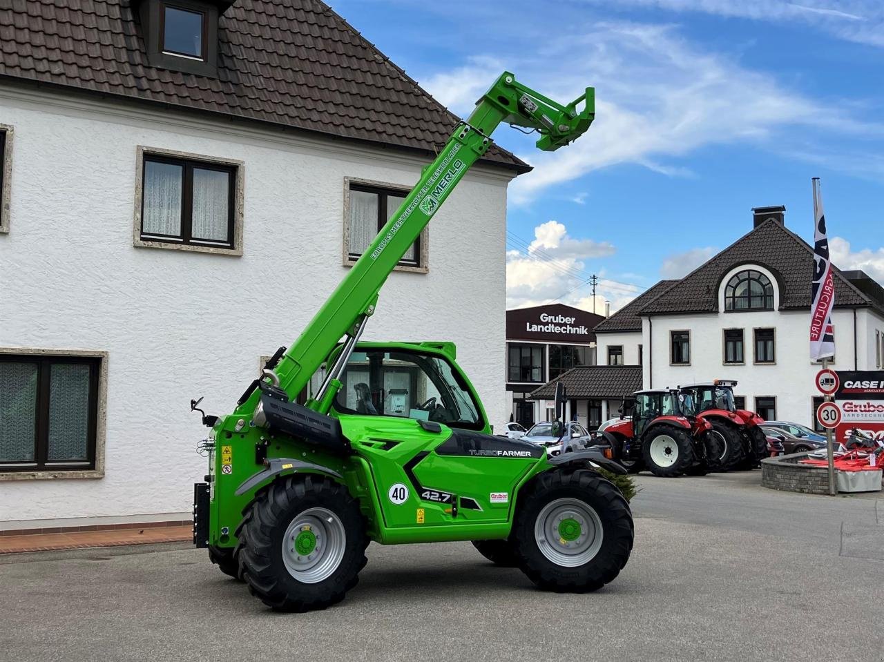 Teleskoplader of the type Merlo TF 42.7 - 145, Neumaschine in Ampfing (Picture 2)