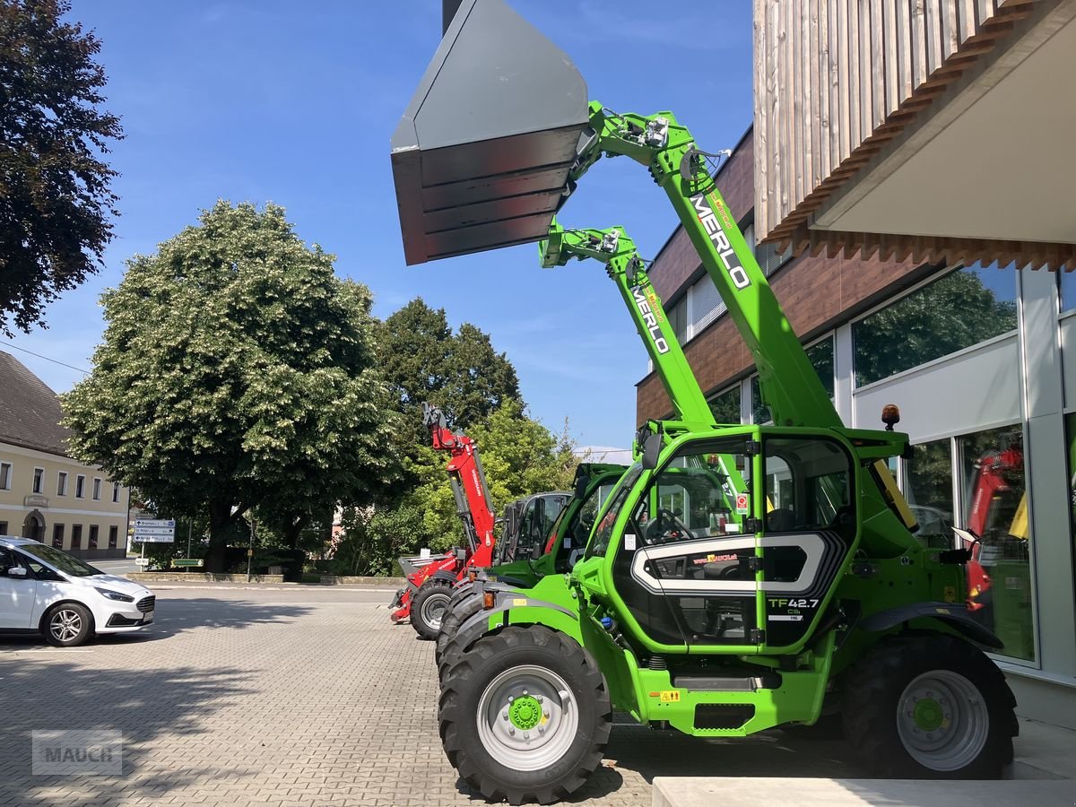 Teleskoplader of the type Merlo TF 42.7 CS 116, Neumaschine in Burgkirchen (Picture 1)