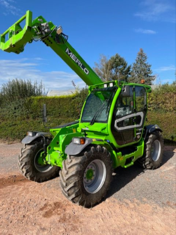 Teleskoplader du type Merlo TF 42.7 CS-136, Gebrauchtmaschine en CHAMPLECY (Photo 1)