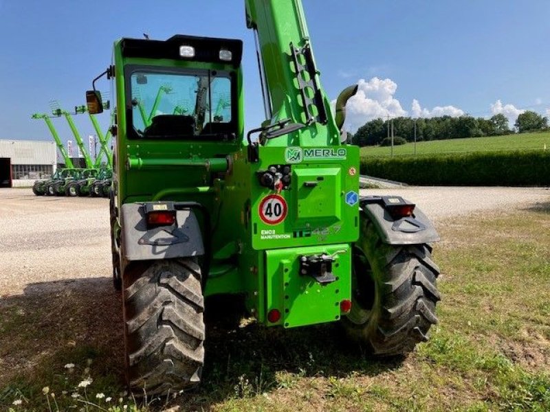 Teleskoplader van het type Merlo TF 42.7 CS 140, Gebrauchtmaschine in ANDELOT (Foto 3)