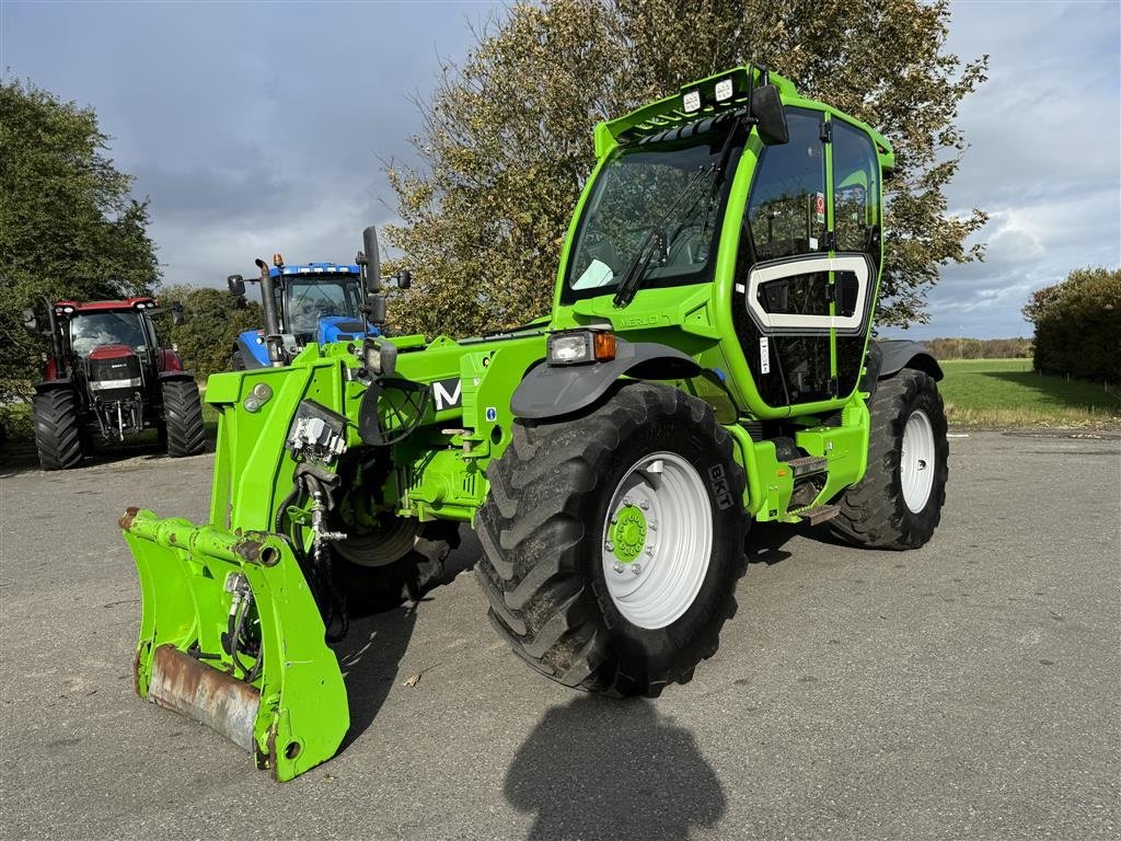 Teleskoplader van het type Merlo TF 42.7 CS KUN 1300 TIMER! MED AFFJEDRET KABINE!, Gebrauchtmaschine in Nørager (Foto 2)