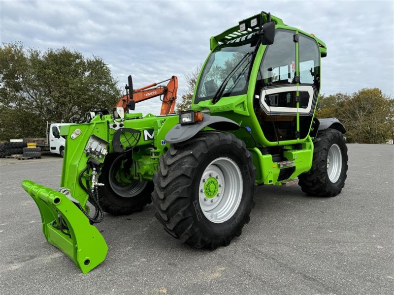 Teleskoplader van het type Merlo TF 42.7 CS KUN 1300 TIMER! MED AFFJEDRET KABINE!, Gebrauchtmaschine in Nørager (Foto 1)