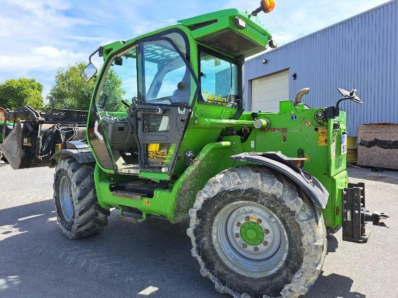 Teleskoplader of the type Merlo TF 42.7, Gebrauchtmaschine in VOUZIERS (Picture 3)