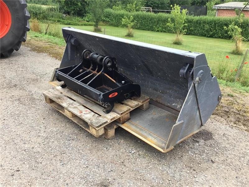 Teleskoplader tipa New Holland 4 ien skovl MO - 240 cm. - 0,8 m3, Gebrauchtmaschine u Mern (Slika 1)