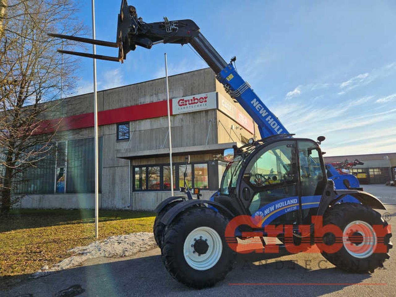 Teleskoplader des Typs New Holland LM 7.35, Gebrauchtmaschine in Ampfing (Bild 1)