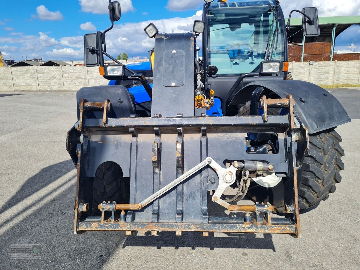 Teleskoplader of the type New Holland LM 7.42 Elite, Gebrauchtmaschine in Gerasdorf (Picture 28)