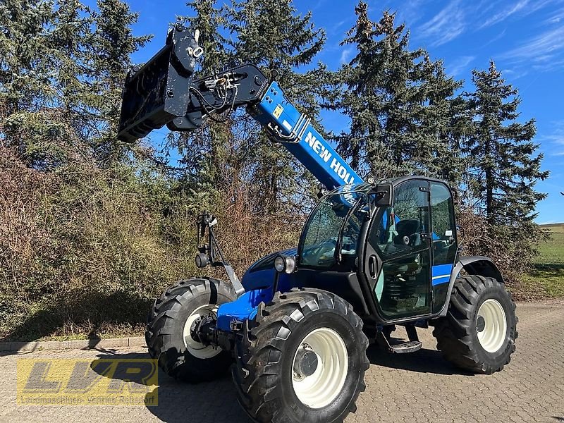 Teleskoplader typu New Holland LM 7.42, Gebrauchtmaschine w Steinau-Rebsdorf