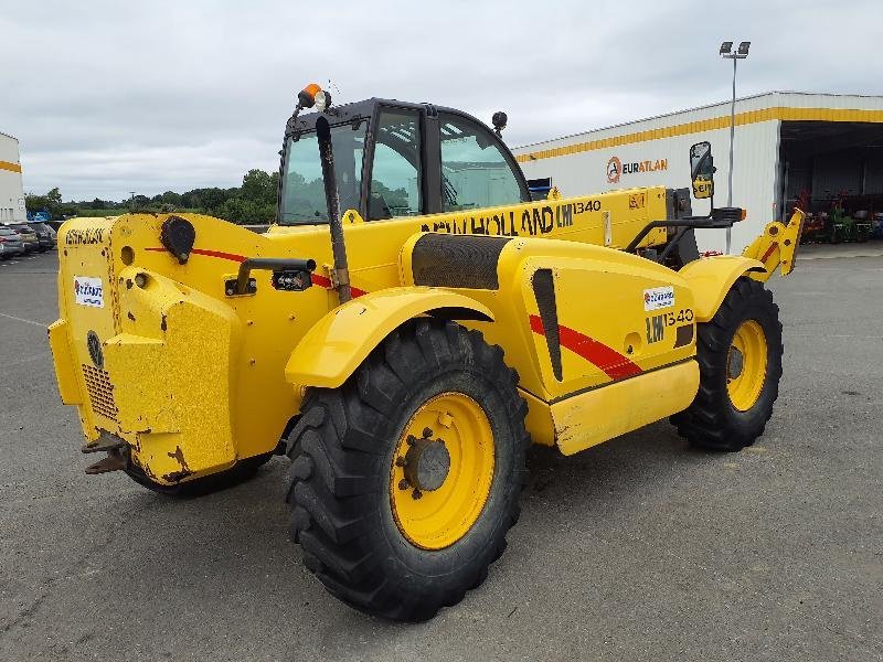 Teleskoplader of the type New Holland LM1340, Gebrauchtmaschine in ANTIGNY (Picture 2)