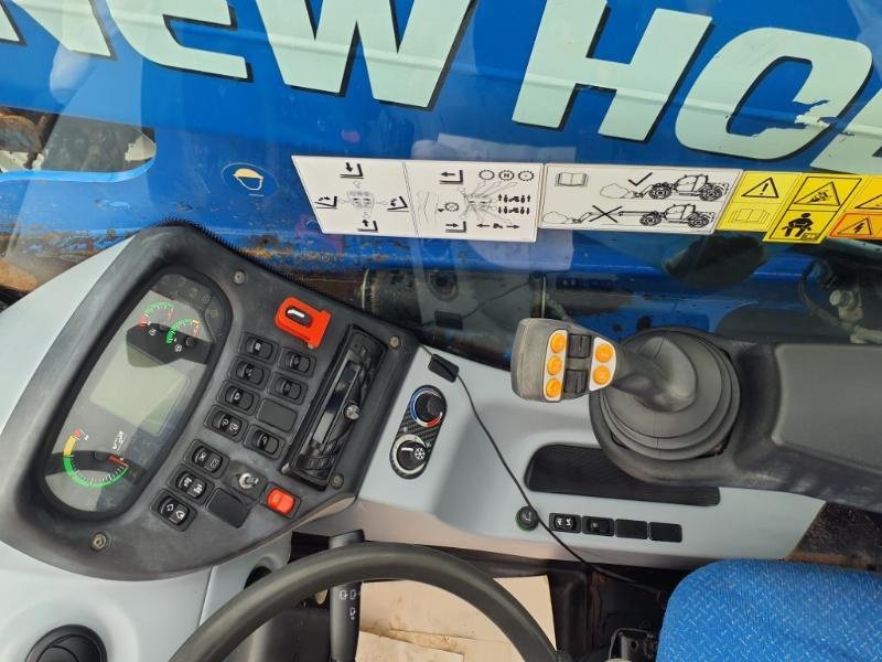 Teleskoplader del tipo New Holland LM6-35, Gebrauchtmaschine en ANTIGNY (Imagen 9)