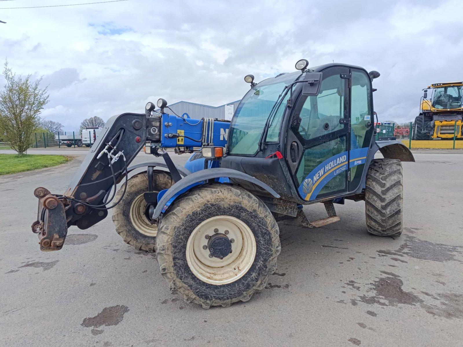 Teleskoplader typu New Holland LM7.42, Gebrauchtmaschine v Le Horps (Obrázok 1)