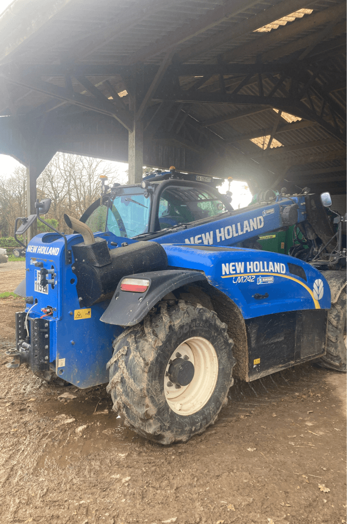 Teleskoplader типа New Holland LM7.42, Gebrauchtmaschine в TREMEUR (Фотография 3)