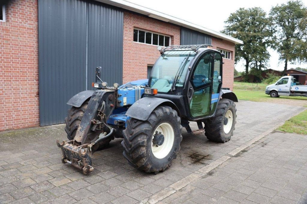 Teleskoplader tip New Holland LM7.42, Gebrauchtmaschine in Antwerpen (Poză 9)