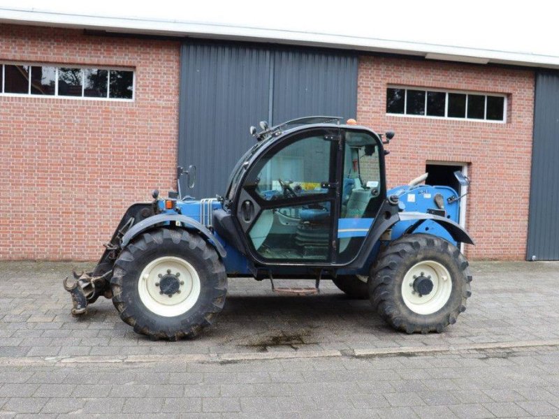 Teleskoplader typu New Holland LM7.42, Gebrauchtmaschine v Antwerpen (Obrázok 1)