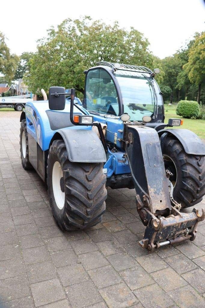 Teleskoplader du type New Holland LM7.42, Gebrauchtmaschine en Antwerpen (Photo 7)