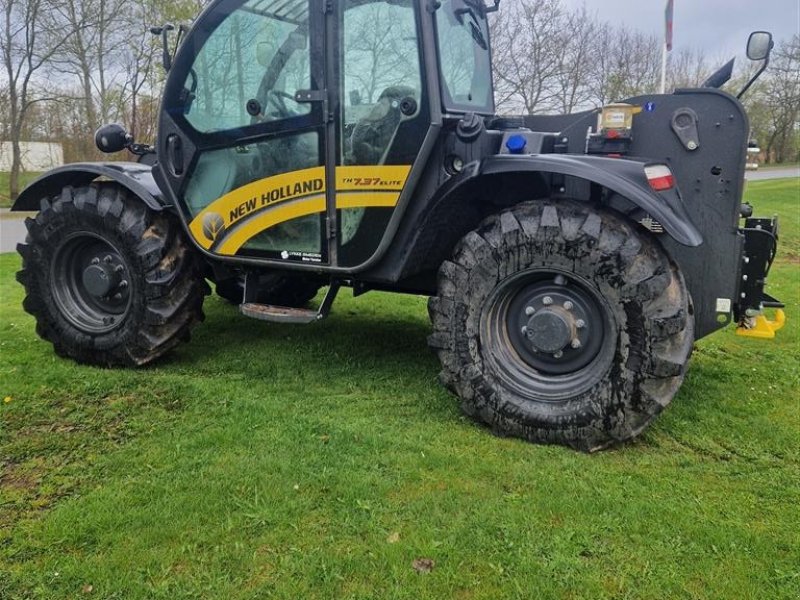 Teleskoplader del tipo New Holland Th 7.37 Eliet, Gebrauchtmaschine en Karup (Imagen 1)