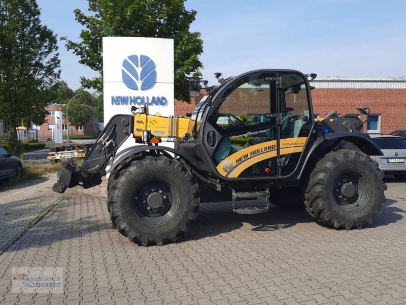 Teleskoplader van het type New Holland TH 7.42 Elite Stage V, Vorführmaschine in Altenberge (Foto 1)