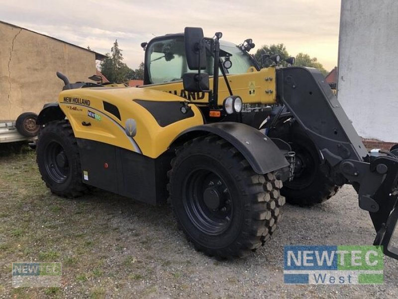 Teleskoplader van het type New Holland TH 7.42 ELITE, Vorführmaschine in Schöppenstedt (Foto 2)