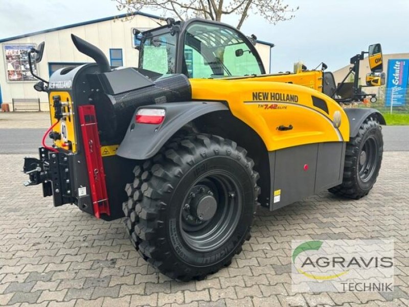 Teleskoplader du type New Holland TH 7.42 ELITE, Gebrauchtmaschine en Meppen (Photo 3)