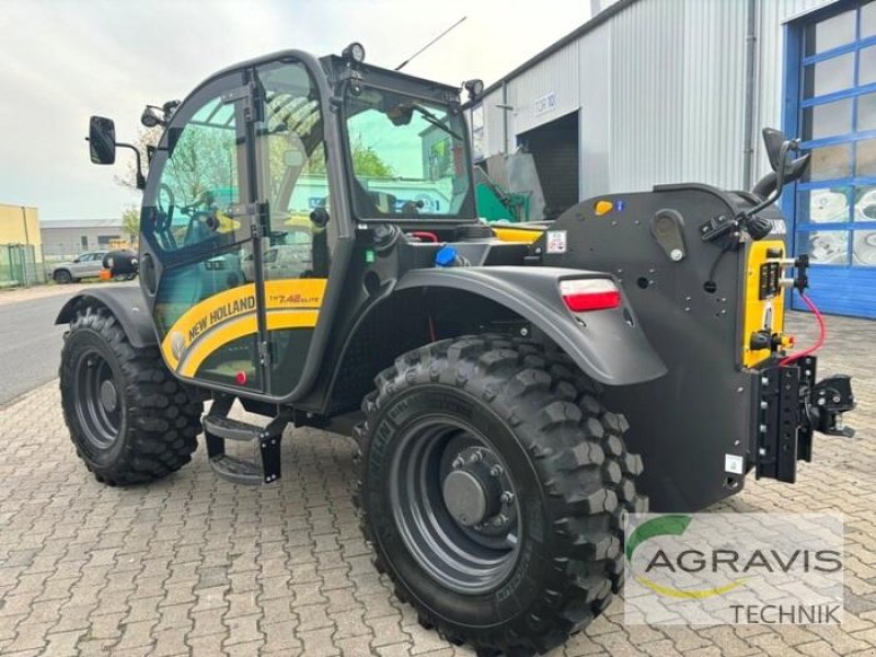 Teleskoplader typu New Holland TH 7.42 ELITE, Gebrauchtmaschine w Meppen (Zdjęcie 4)