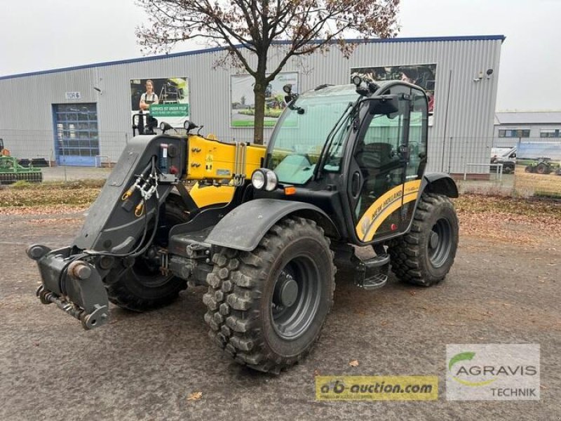 Teleskoplader des Typs New Holland TH 7.42 ELITE, Gebrauchtmaschine in Meppen (Bild 1)