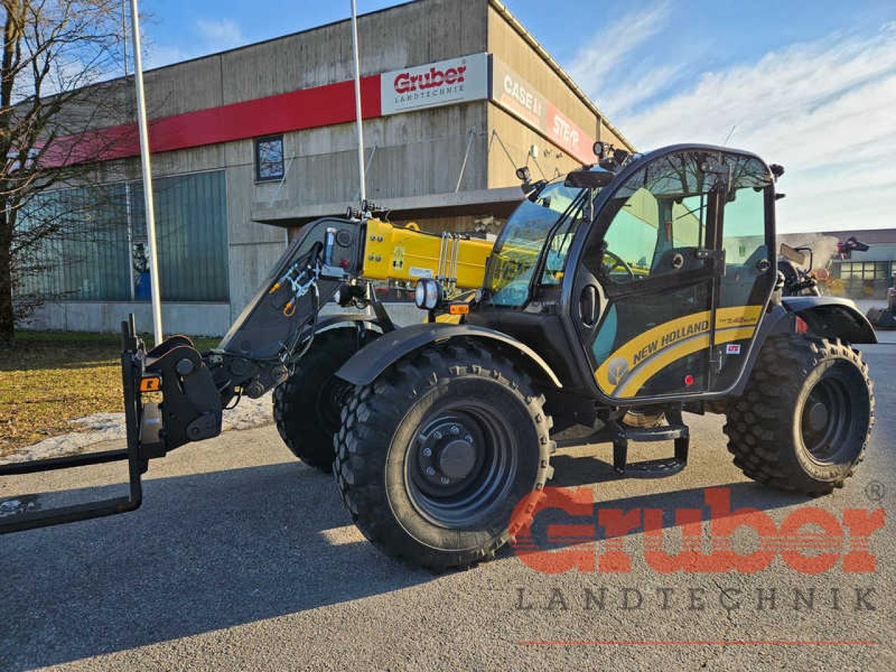 Teleskoplader des Typs New Holland TH 7.42 Elite, Gebrauchtmaschine in Ampfing (Bild 14)