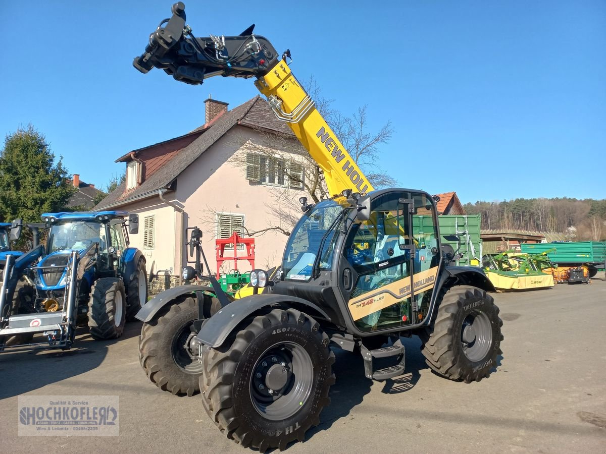 Teleskoplader of the type New Holland TH 7.42 Plus, Neumaschine in Wies (Picture 2)