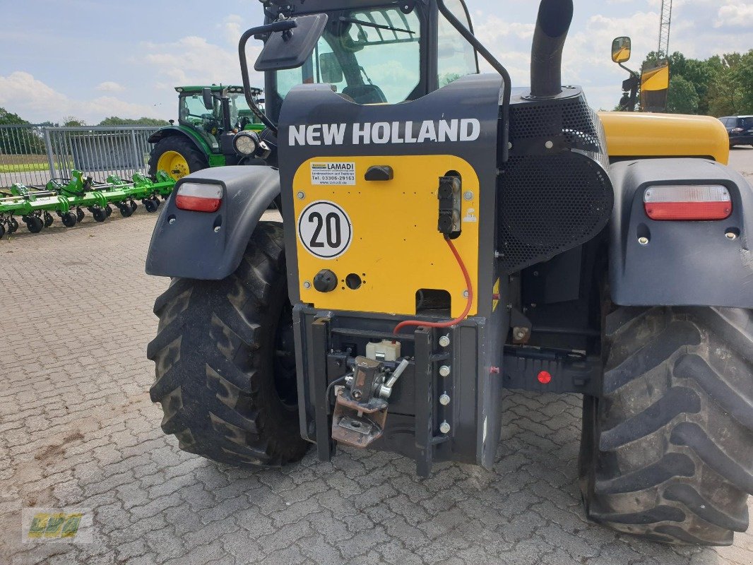 Teleskoplader typu New Holland TH 7.42, Gebrauchtmaschine w Schenkenberg (Zdjęcie 8)