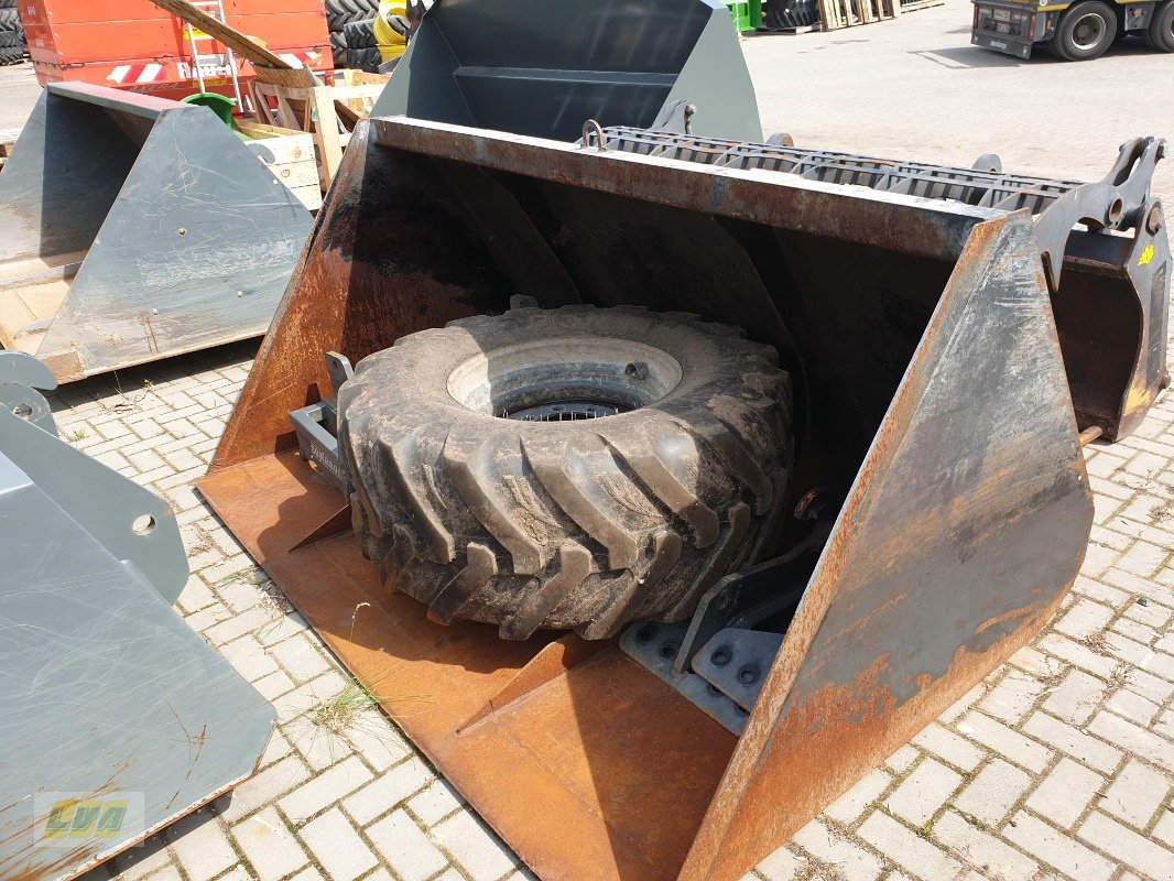 Teleskoplader des Typs New Holland TH 7.42, Gebrauchtmaschine in Schenkenberg (Bild 16)