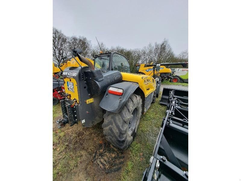 Teleskoplader van het type New Holland TH636, Gebrauchtmaschine in PONTIVY (Foto 4)