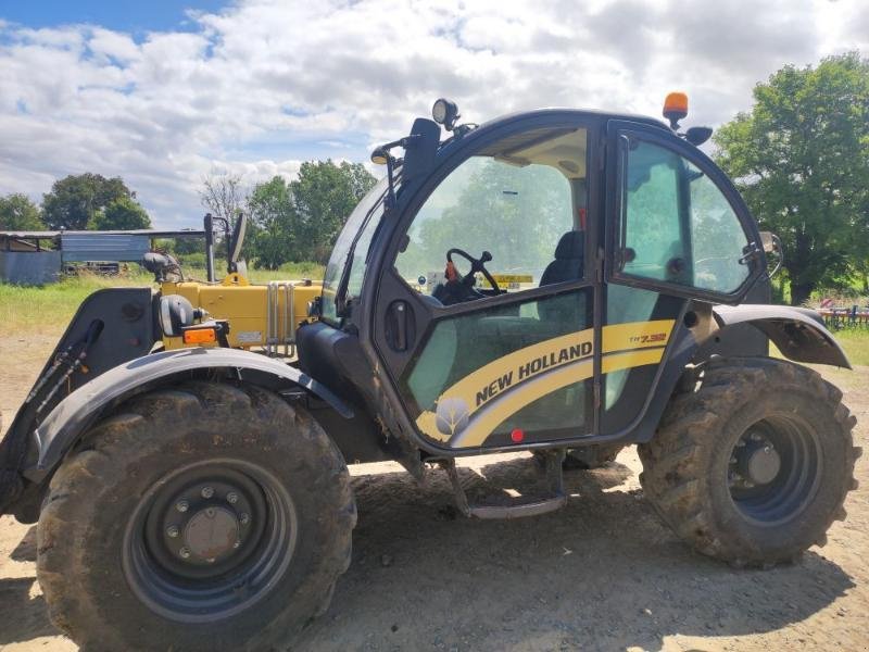 Teleskoplader typu New Holland TH7-32E, Gebrauchtmaschine v ANTIGNY (Obrázek 2)