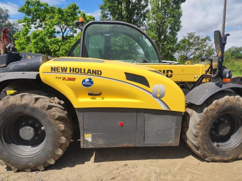 Teleskoplader del tipo New Holland TH7-32E, Gebrauchtmaschine In ANTIGNY (Immagine 1)