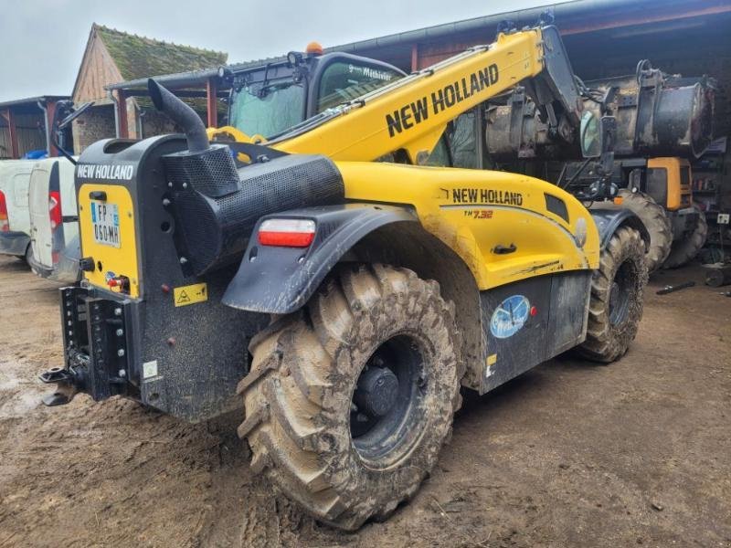 Teleskoplader van het type New Holland TH7.32, Gebrauchtmaschine in BRAY en Val (Foto 3)