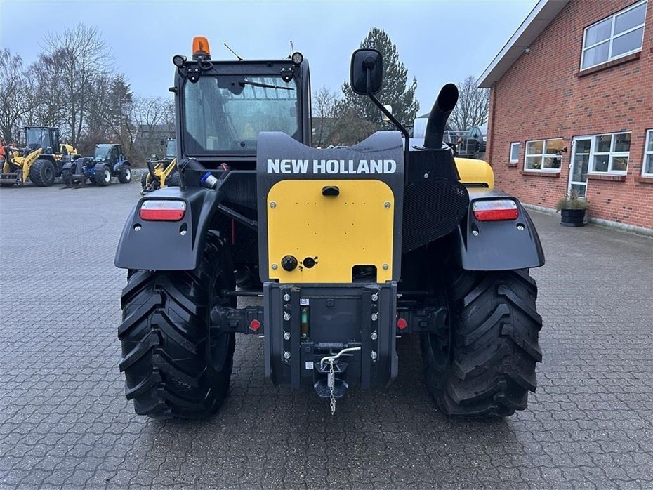 Teleskoplader a típus New Holland TH7.37 Plus, Gebrauchtmaschine ekkor: Gjerlev J. (Kép 6)