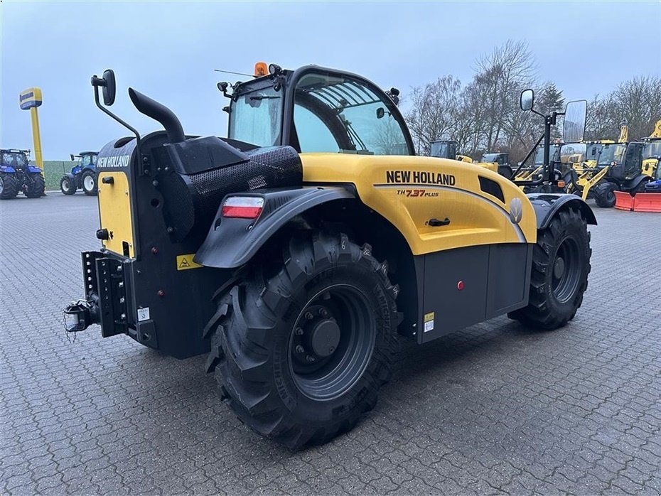 Teleskoplader a típus New Holland TH7.37 Plus, Gebrauchtmaschine ekkor: Gjerlev J. (Kép 5)