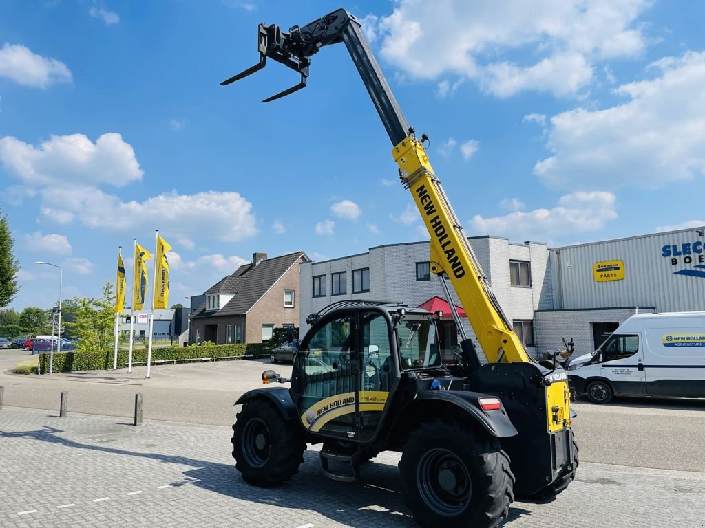 Teleskoplader des Typs New Holland TH7.42 Elite Max hefvermogen 4200 kg, Gebrauchtmaschine in BOEKEL (Bild 1)