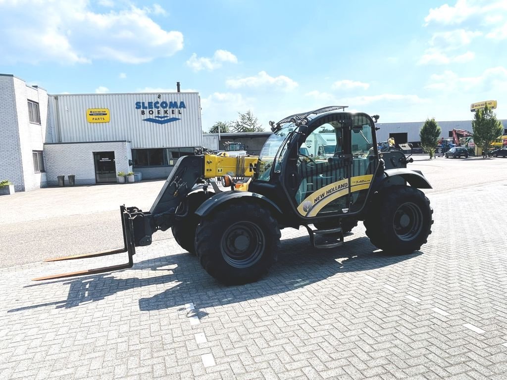 Teleskoplader of the type New Holland TH7.42 Elite Max hefvermogen 4200 kg, Gebrauchtmaschine in BOEKEL (Picture 2)