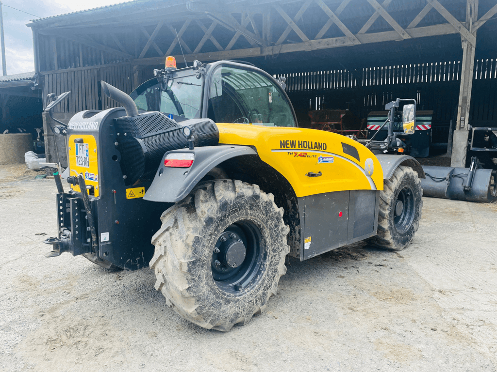 Teleskoplader a típus New Holland TH7.42 ELITE S5, Gebrauchtmaschine ekkor: TREMEUR (Kép 3)