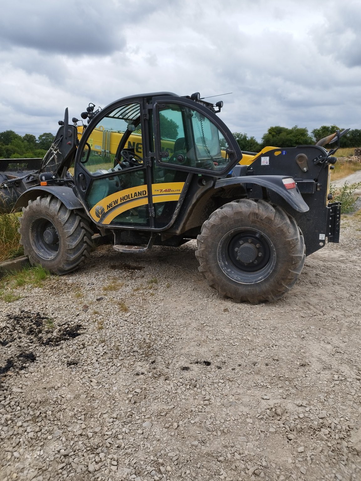 Teleskoplader Türe ait New Holland TH7.42, Gebrauchtmaschine içinde Montenay (resim 11)